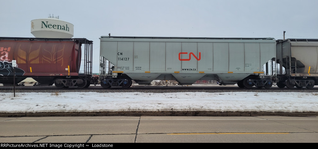 CN 114127